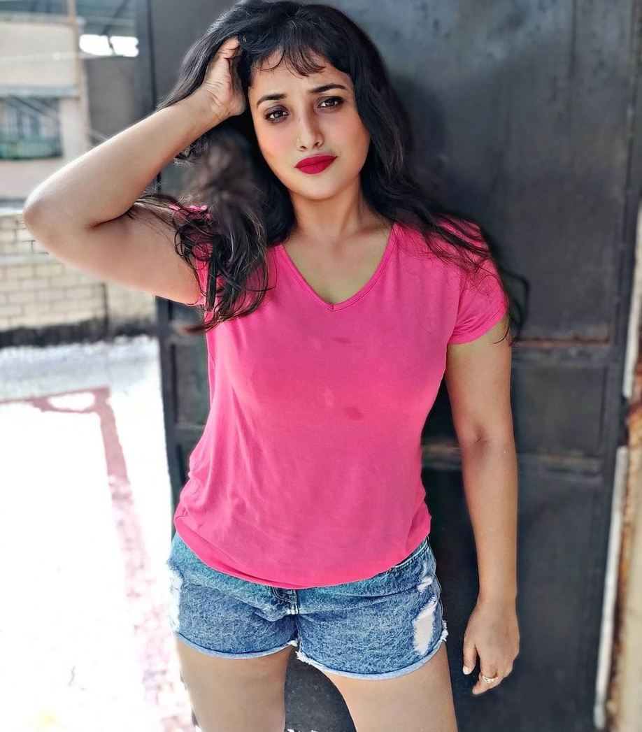 50 Very Hot Bhojpuri Actress Name List With Photo 50-very-hot-bhojpuri-actress-name-list-with-photo