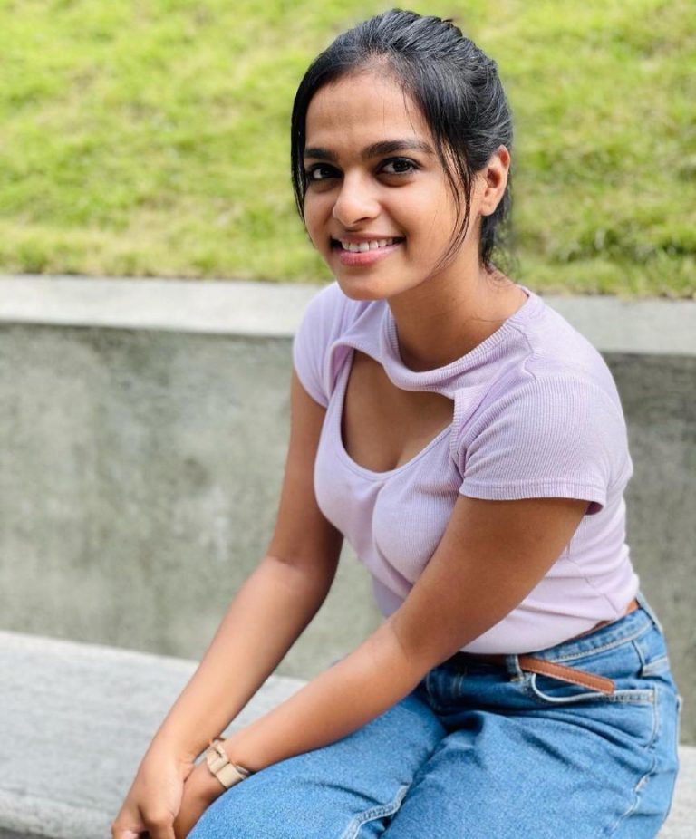 80-hottest-malayalam-actress-who-rules-in-industry-2021-mrdustbin
