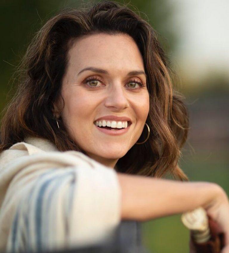 Best 35 Hallmark Movie Actresses Name with Images 2021 - mrDustBin