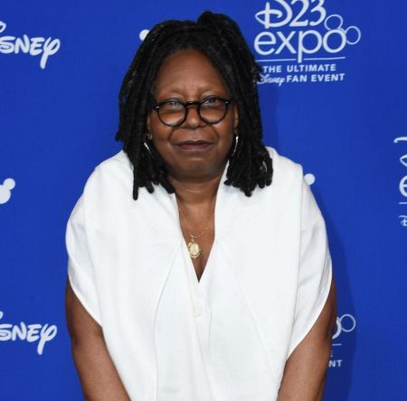 List of 50 Famous Black Actresses Over 50 2025 - mrDustBin
