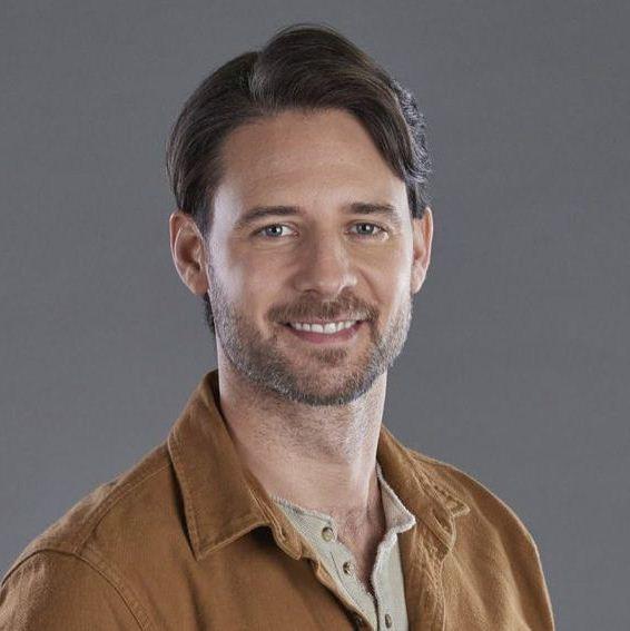 Steve Lund Biography (Age, Height, Weight, Girlfriend & More)