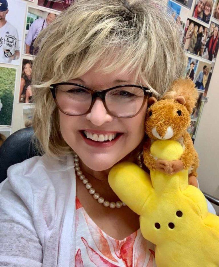 List of 30 Most Popular QVC Hosts 2024 mrDustBin