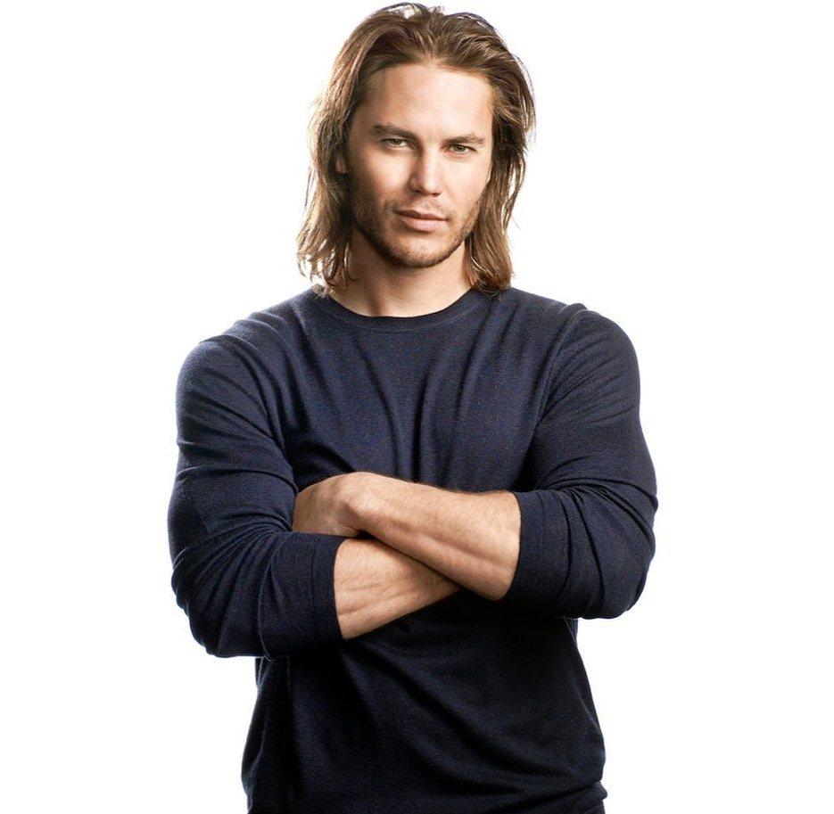 Taylor Kitsch Biography (Age, Height, weight, Girlfriend & More)