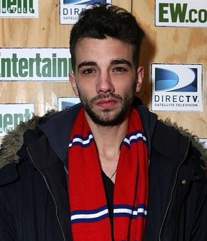 Jay Baruchel Biography (Age, Height, weight, Girlfriend & More)