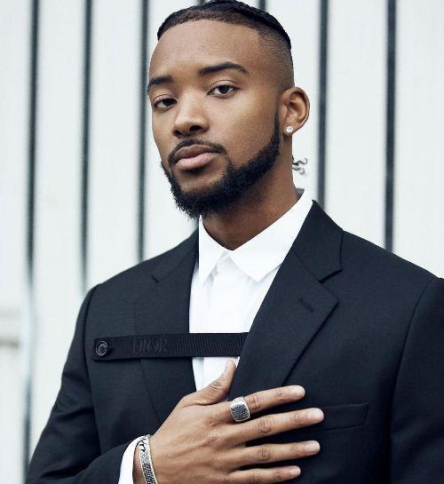 ALGEE SMITH IV Biography (Age, Height, Weight, Girlfriend, Family, Career & More)