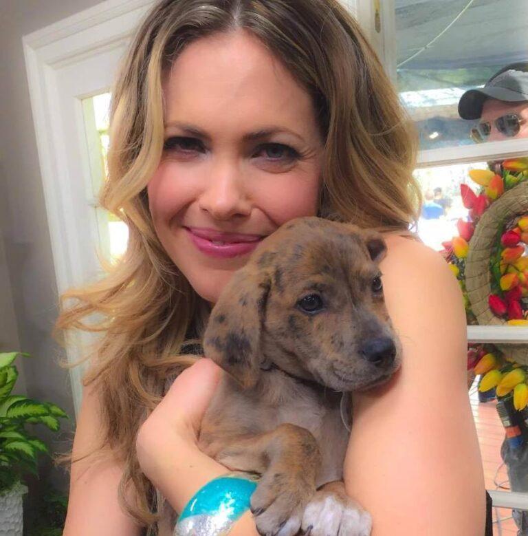 Pascale Hutton Biography, Age, Height, Husband mrDustBin