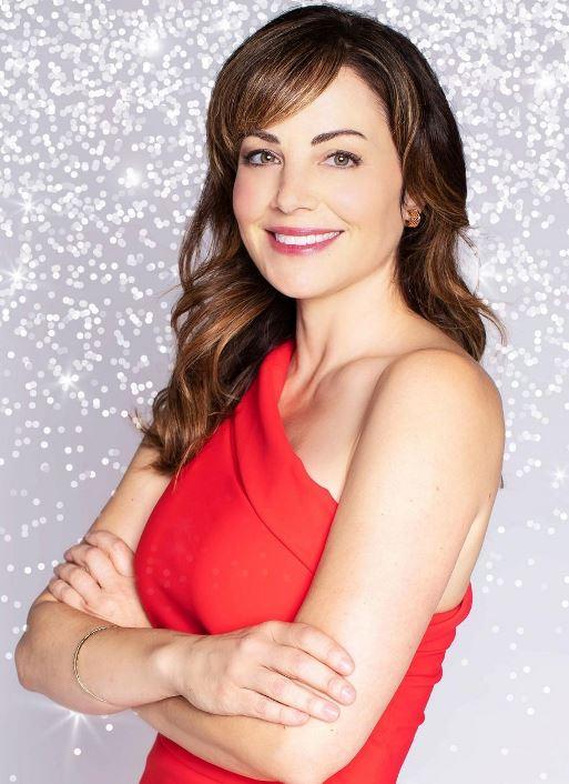 Erica Durance Biography, Age, Height, Husband mrDustBin