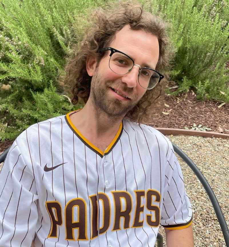 Kyle Mooney Biography (Age, Height, Weight, Girlfriends & More)