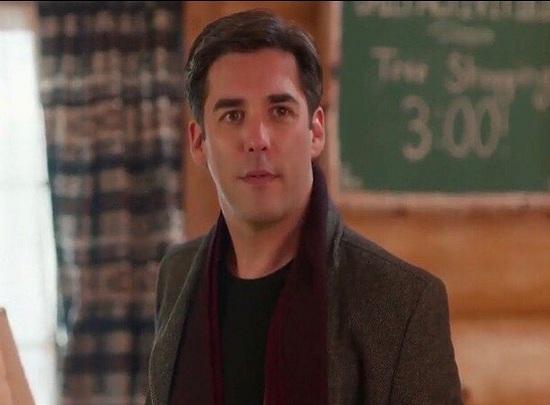 Jordan Bridges Biography, Age, Height, Girlfriend - mrDustBin