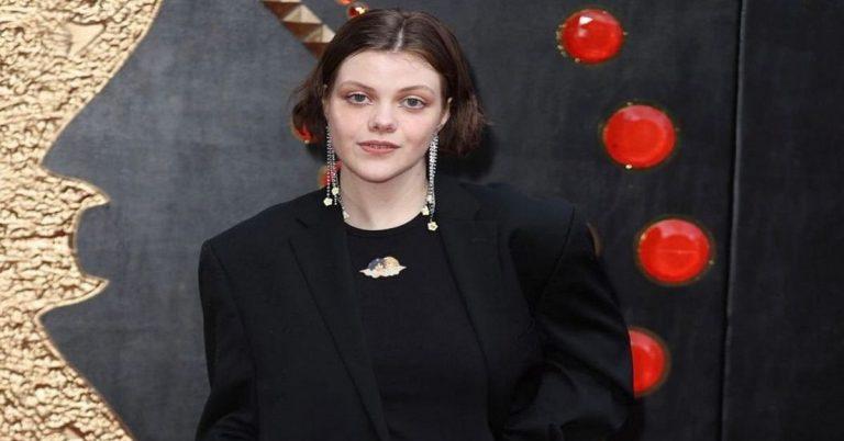 Georgie Henley Biography (Age, Height, Boyfriend & More)