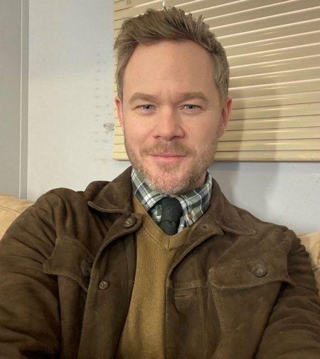Aaron Ashmore Biography (Age, Wife & More) - mrDustBin