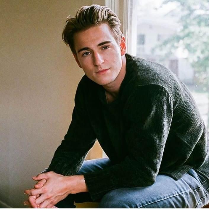 Evan Roderick Biography (Age, Height, Weight, Girlfriend, Family, Career & More)