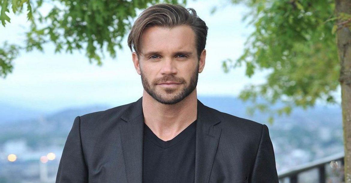 Stephen Huszar Biography, Age, Height, Girlfriend rd - mrDustBin