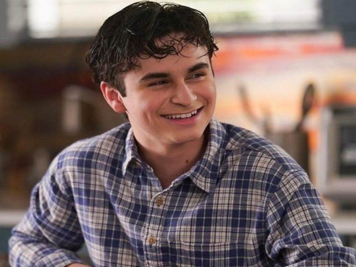 Chance Hurstfield Biography, Age, Height, Girlfriend-rd - mrDustBin