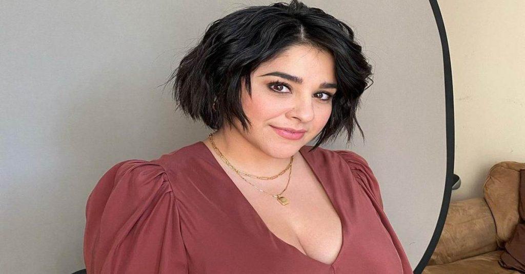 Noemi Gonzalez Biography, Age, Height, Boyfriendrd mrDustBin