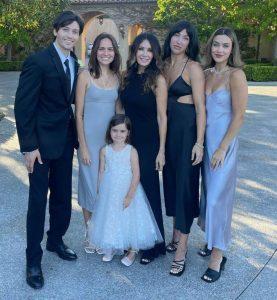 April Osteen Simons Biography Age, Husband - mrDustBin