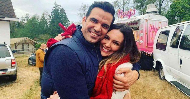 Long Lost Christmas Hallmark Movie 2022-rd