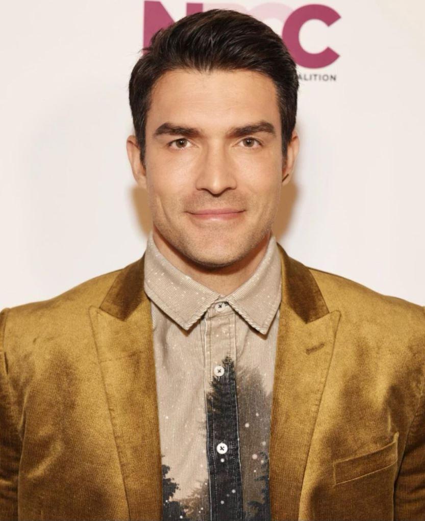 Peter Porte Biography (Age, Height, Weight, Partner, Family, Career & More)