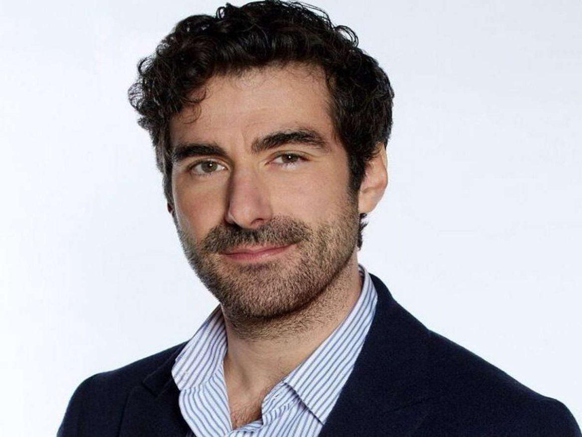 Nicholas Actor A Paris Proposal mrDustBin