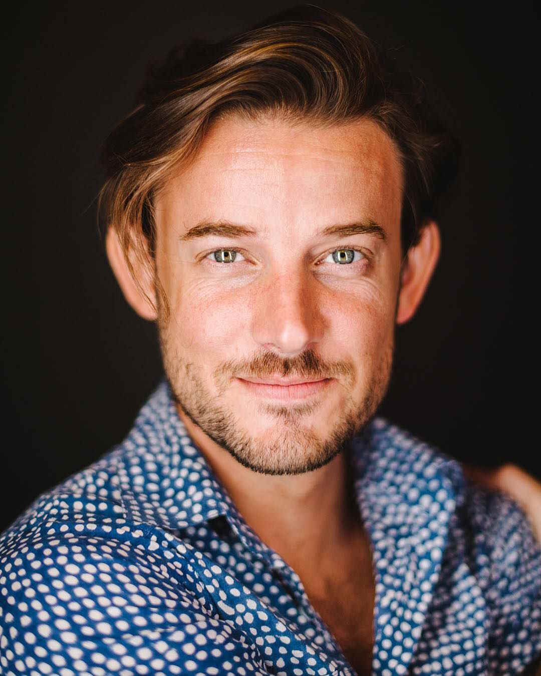 Evan Williams Biography (Age, Height, Weight, Girlfriends, Family, Career & Hallmark Movies)