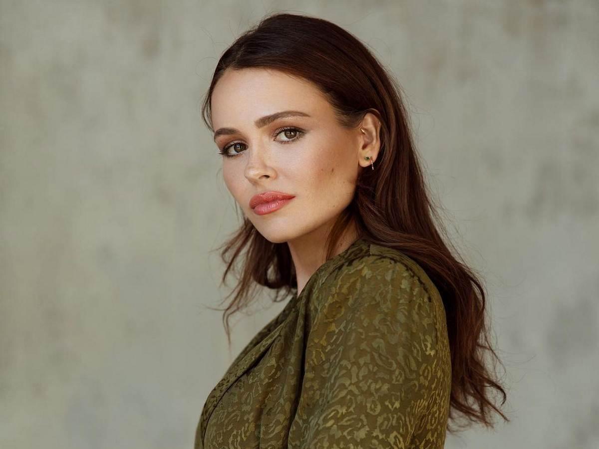 Shes Talented Shes Beautiful Shes Jocelyn Hudon - s8rfacm