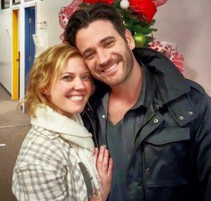 Colin Donnell Biography, Age, Height & Wife - mrDustBin