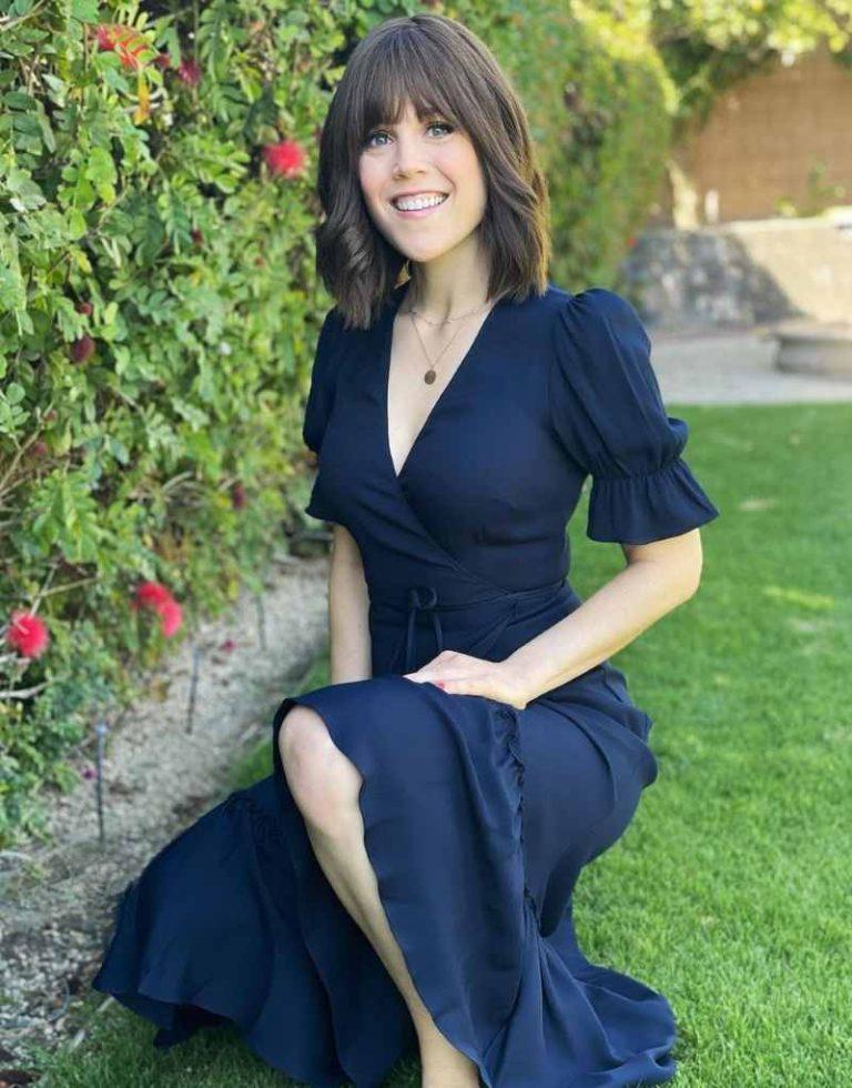 Erin Krakow Biography, Age, Height, Boyfriend mrDustBin