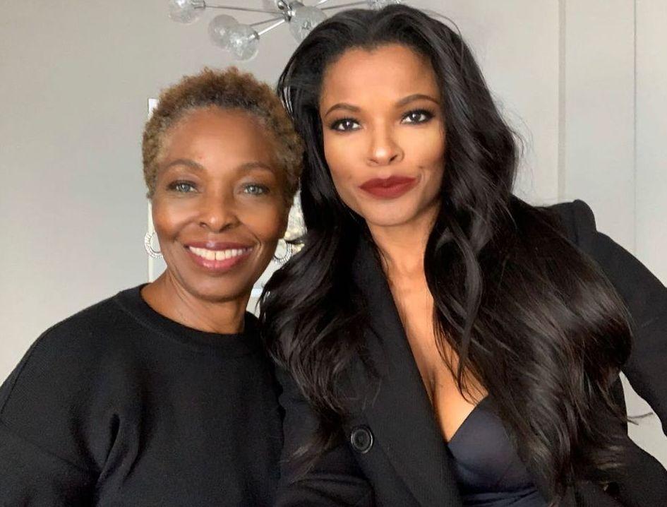 Keesha Sharp Biography, Age, Height, Husband - mrDustBin