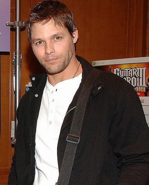 Justin Bruening Biography, Age, Height, Weight, Wife, Family, and Career