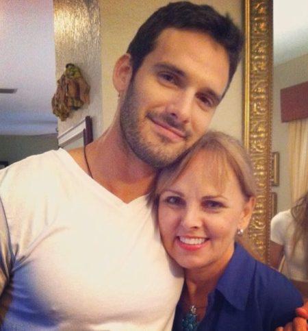 Eric Aragon Biography, Age, Height & Wife - mrDustBin