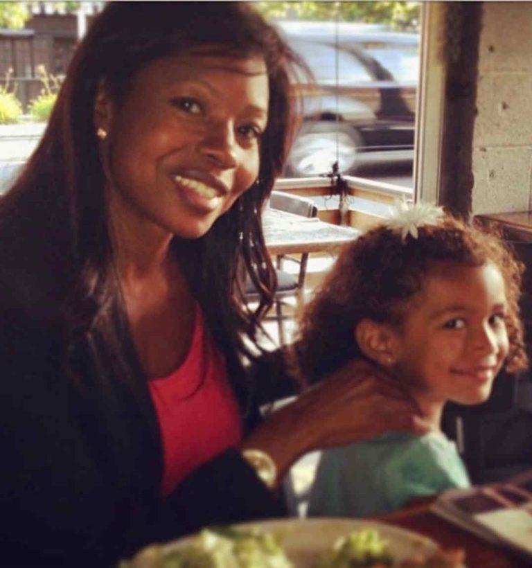 Jennifer Freeman Biography, Age, Height & Boyfriend mrDustBin