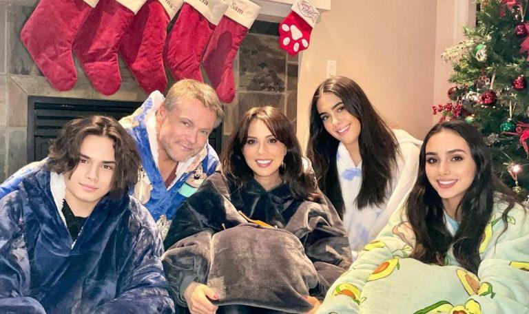 Lexa Doig Biography, Age, Height & Husband - mrDustBin