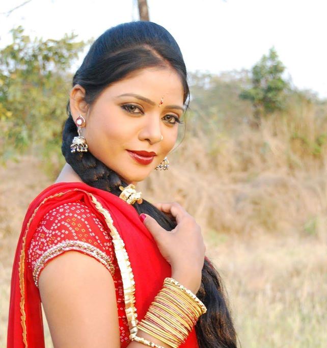 प्रिया शर्मा जीवनी Priya Sharma biography in hindi
